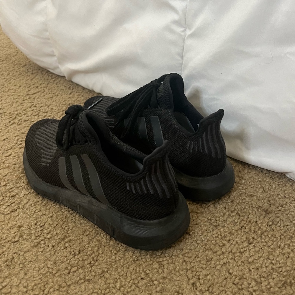 Adidas womens shoes